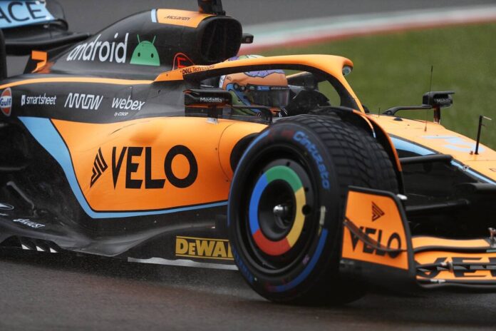 Daniel Ricciardo, McLaren MCL36 side on